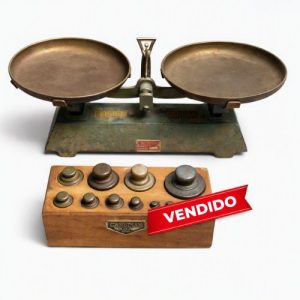 Balança Antiga
